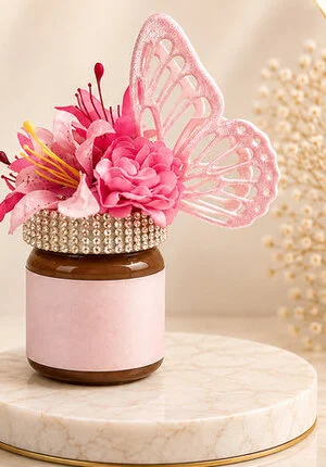 Lembrança personalizada com borboleta e flores do acervo Carla Festas